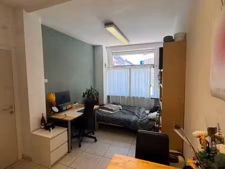 studio meublée à louer 800€ toutes charges comprises