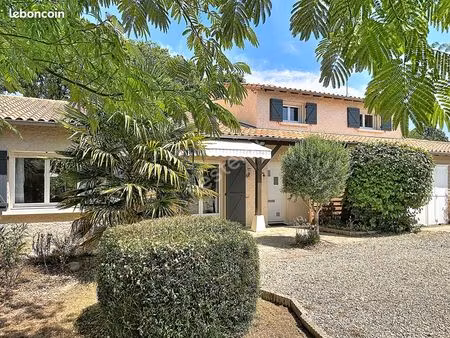 propriété 7 pièces 173 m²
