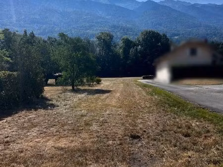 terrain 1 580 m² notre dame des millieres