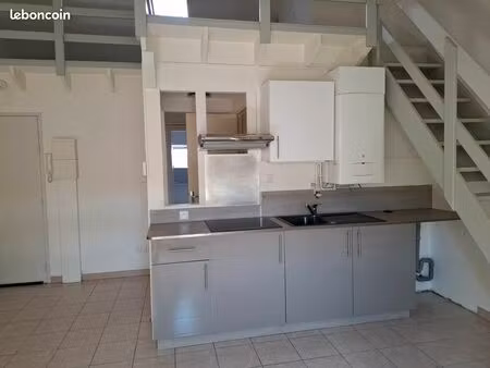 charmant t2 en duplex