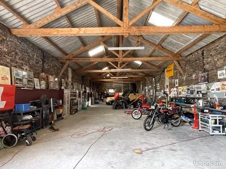loue espace garage pour moto(s)