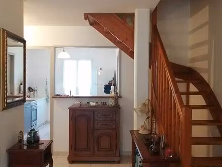 maison de 2 chambres avec garage proche de la rochelle