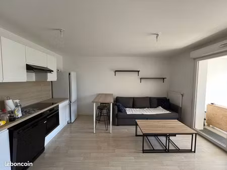 appartement meublé 41m2 - cenon - tram - rocade -terrasse - parking