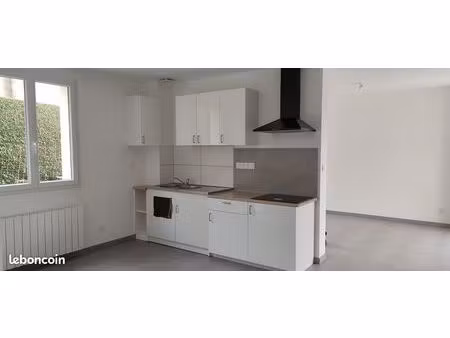 appartement de type 3  145 rue du renard à chabreloche