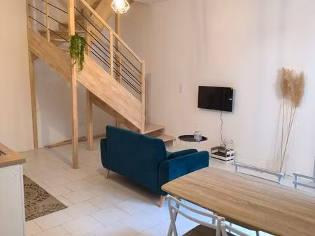 à louer duplex meublé de 52m2- refait à neuf