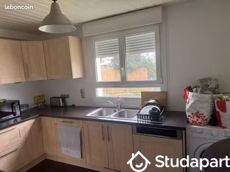 chambre 1 pièce 11 m²