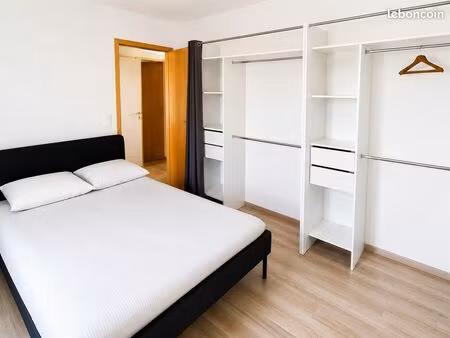 appartement 1 pièce 66 m²