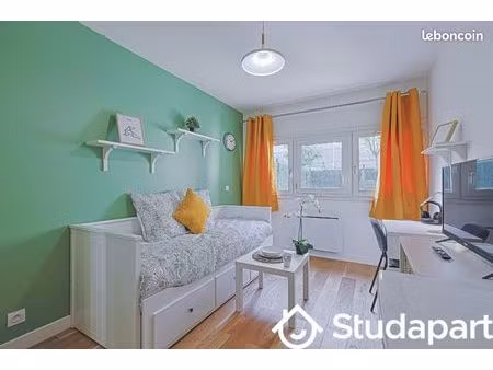 chambre 1 pièce 11 m²