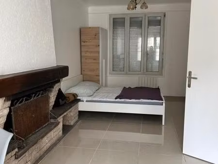 chambre 1 pièce 24 m²