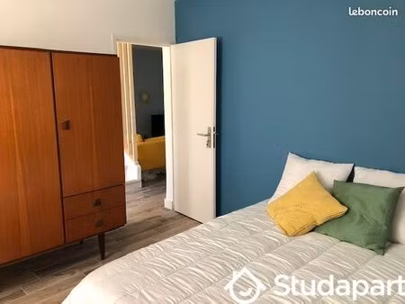 chambre 1 pièce 12 m²