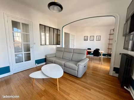 3 pièces · 70 m²3 pièces  70 m² · poissy 78300 · quartier centre-ville