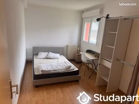 chambre 1 pièce 10 m²
