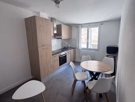 appartement t2 meublé – cœur de libourne - garage privatif