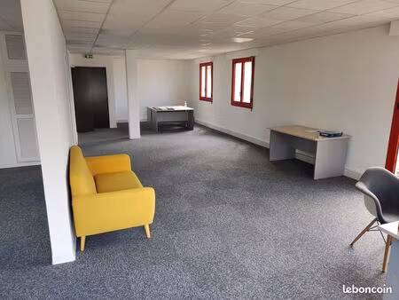 a louer - local commercial / bureaux à salon-de-provence (13300)