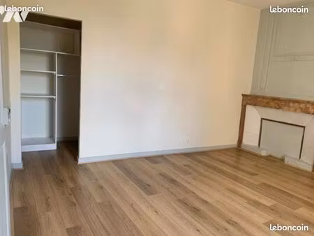 à louer – appartement t3 – 80 m² – centre de pesmes