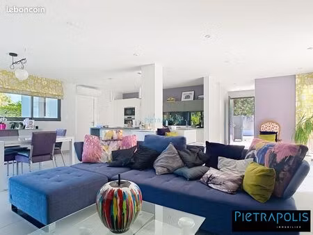 maison 6 pièces 145 m²