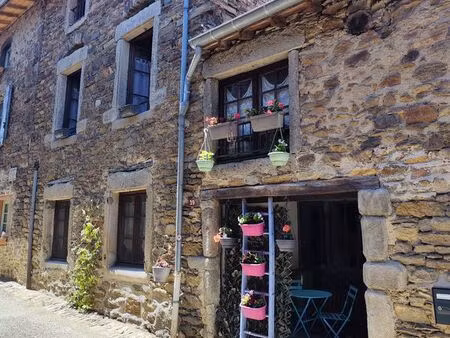 charmante maison au coeur d'une cité médiévale