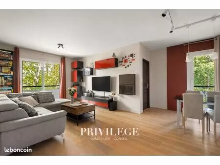 appartement 3 pièces 77 m²