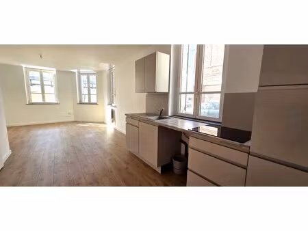 proche du centre ville  appartement de 35 m² en rdc