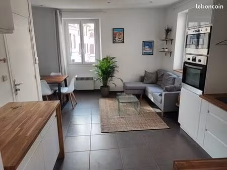 rare à la location – duplex atypique t4 au cœur du village d’allauch