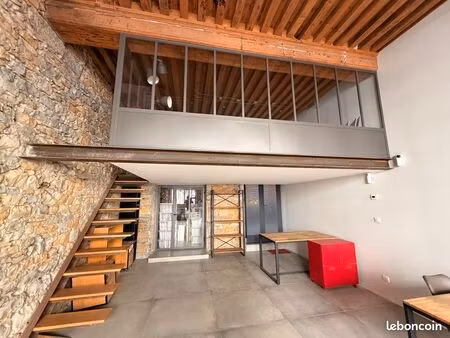 local commercial 74 m²