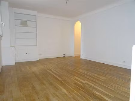 2 pieces rue pierre joigneaux