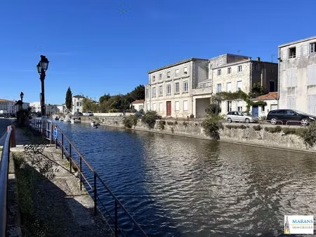 duplex idéalement situé à 20 min de la rochelle