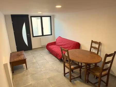 f2 meublé avec terrasse  électricité  eau chaude er internet inclus