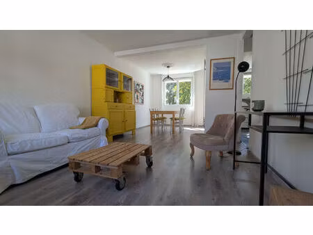 appartement meuble - t3 - 64.49m² / nantes - parking + cave