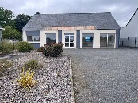 à louer – local commercial de 178 m² – emplacement stratégique en bord de rocade