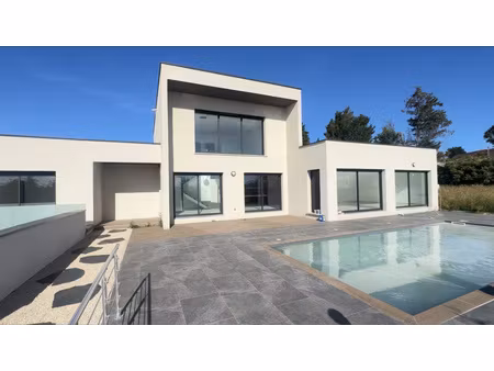 maison d'exception récente.