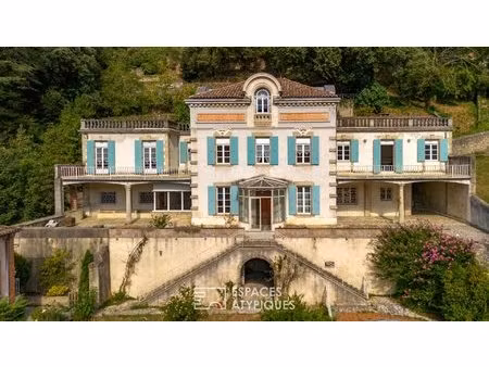 demeure bourgeoise emblématique de la cité thermale de vals les bains