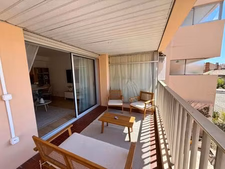 appartement à vendre secteur banane 3p terrasse cave