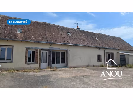 maison 2 chambres avec garage et dépendances
