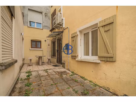 maison moirans 3 pièce(s) 54.68 m2 + cour privative