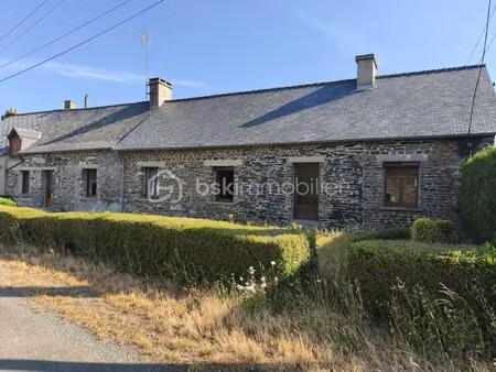 maison en pierre de 100 m² à villepail