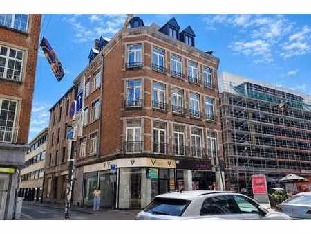 centre de namur : penthouse rénové - 4 ch et 2 sdb