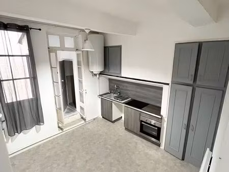 t2 avec patio privatif