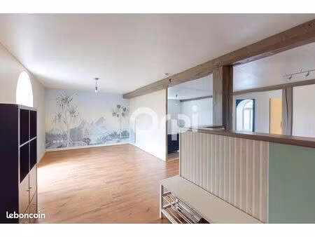 appartement 2 pièces 61 m²