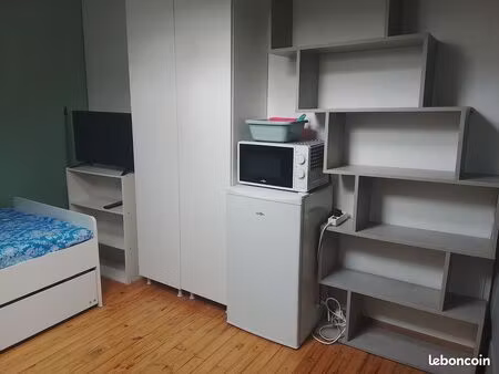 chambre privée et meublée en centre ville de nimes