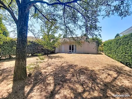 villa 3 pièces 65 m²