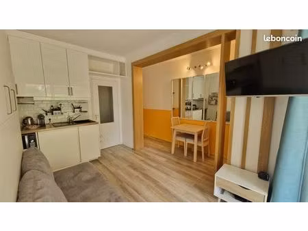 magnifique studio à courbevoie centre avec terrasse