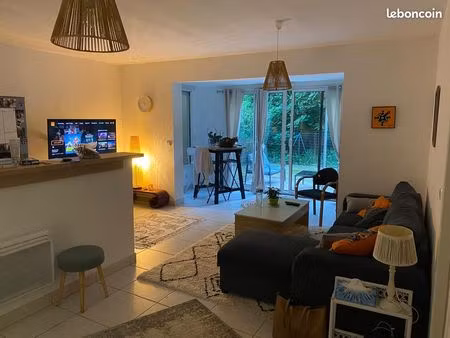 2 pièces 52m²en rez de jardin à 5min de la gare de melun