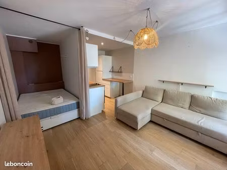 location studio a l'année