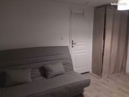 studio étudiant (e)