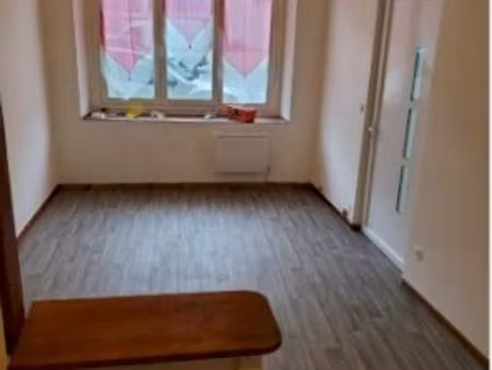 appartement meuble type 2 40m2 (eau et electricite tout compris)