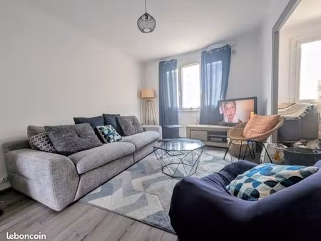 appartement t3 avec place de parking