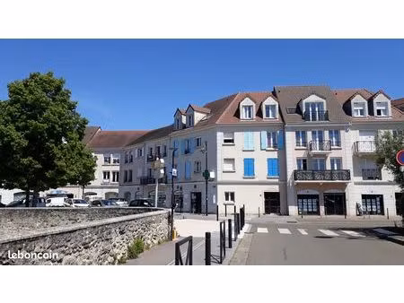 studio à louer voisins le bretonneux centre