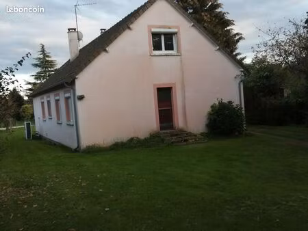 maison avec terrain 4 chambres et un bureau s