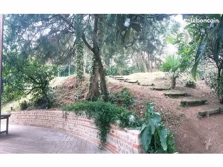 maison avec très grand jardin et 2 terrasses